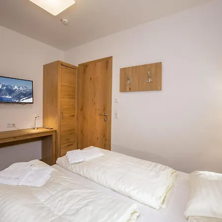 Apartment Modern With Garden, With Access To Sauna