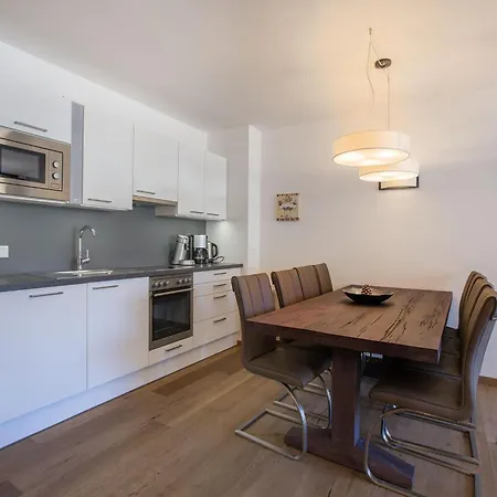 Apartment Modern With Garden, With Access To Sauna