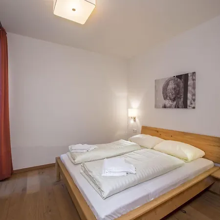 Modern With Garden, With Access To Sauna Neukirchen am Grossvenediger