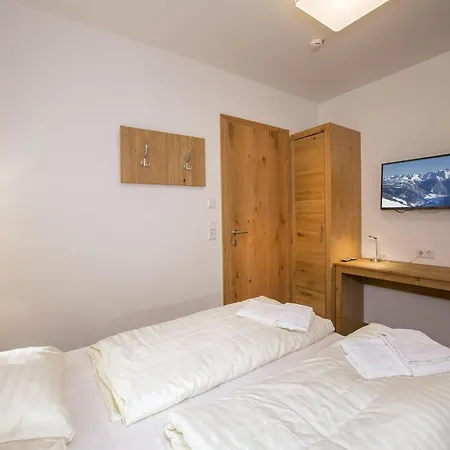 Modern With Garden, With Access To Sauna Apartment *